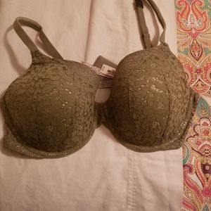 Brand new VS Bra
